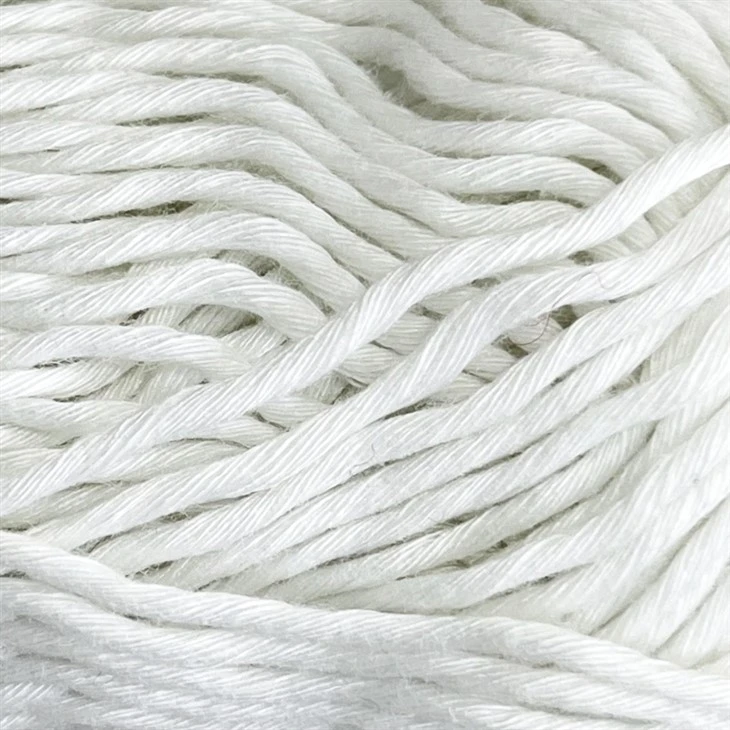100% polyester yarn